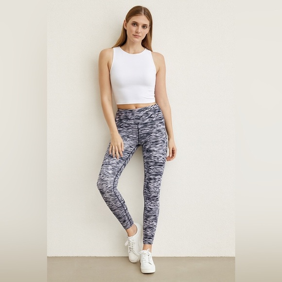 ALO Yoga Runway Zebra Abstract Wave Full Length Athletic Leggings - Small - Picture 1 of 8